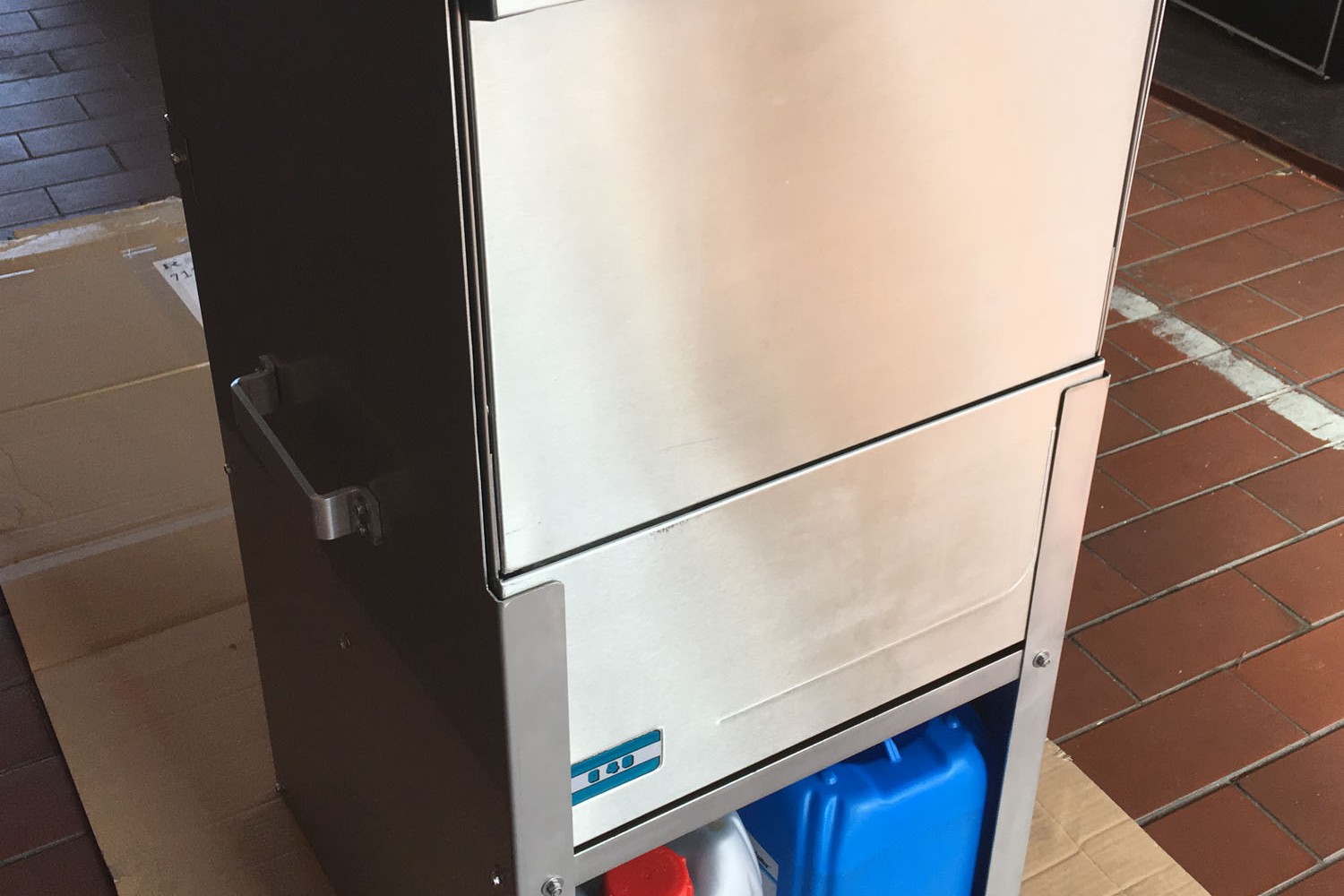 Becher Spülmaschine für Partyservice und Getränkeservice in Ascha bei Straubing